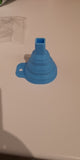 Portable Telescopic Funnel Home Kitchen Hanging Hole Design Mini Food Grade Silicone Folding Telescopic Funnel Kitchen Accessory
